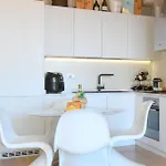 Warda Lovely Desenzanoloft Official Partner Homes & By Marriott Bonvoy *