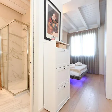 Apartment Warda Lovely Desenzanoloft Official Partner Homes & By Marriott Bonvoy *